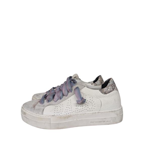 womens Sz EUR 38, US 7.5 8 P448 THEA Sneakers Shoes Sz White Low Logo Leather - Picture 1 of 7